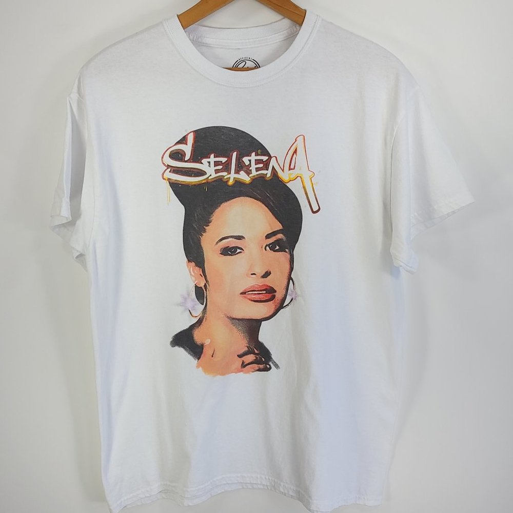 Selena Short Sleeve Graphic T-Shirt Adult's M/L White Cotton Distressed